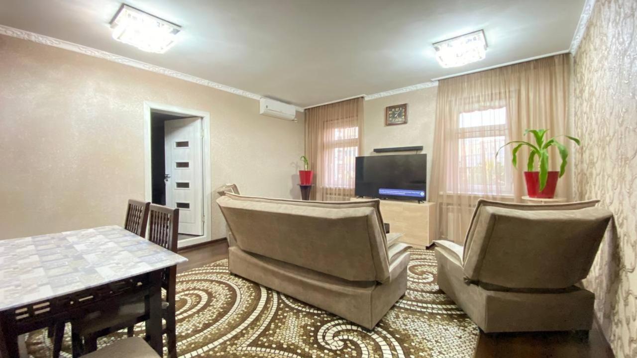 Hi-Tech Apartment In City Center Taşkent Dış mekan fotoğraf