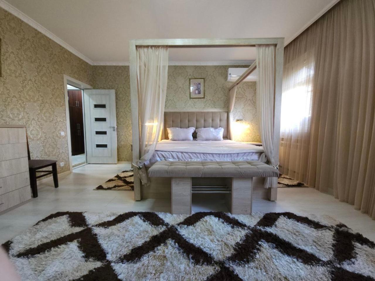 Hi-Tech Apartment In City Center Taşkent Dış mekan fotoğraf